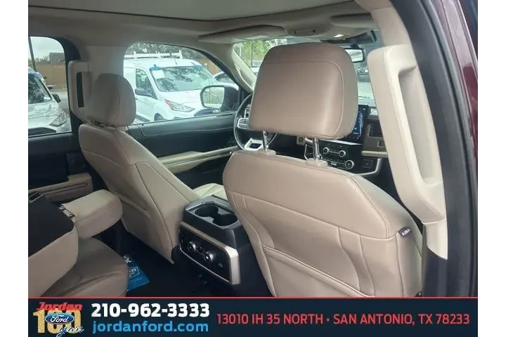 $38996 : Ford Expedition 2024 4x2 Lim image 8