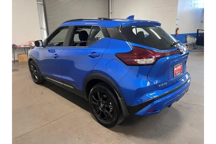 $17954 : Nissan Kicks 2023 SR 4dr Cro image 5