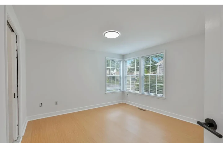 $1350 : Apartamento de 2 habitaciones image 4