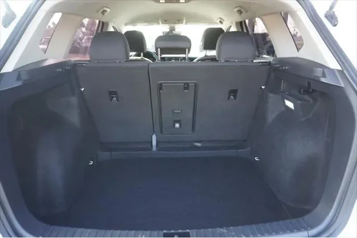 $21995 : Volkswagen Taos 2024 S 4dr S image 10