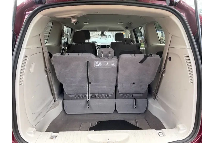 $17995 : 2021 Voyager LX image 10