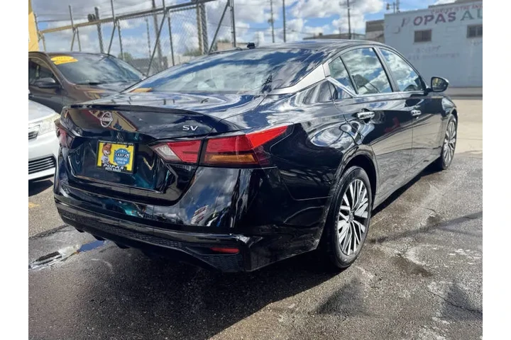 $20995 : 2024 Altima 2.5 SV image 8