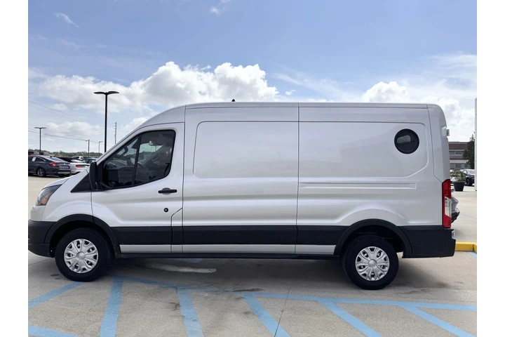 $42990 : 2023 Transit-250 Cargo Base V image 5