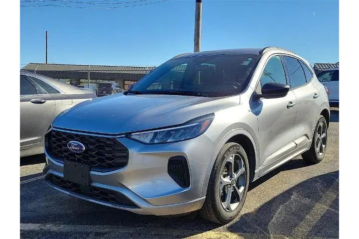 $23899 : Ford Escape 2023 ST-Line 4dr image 2