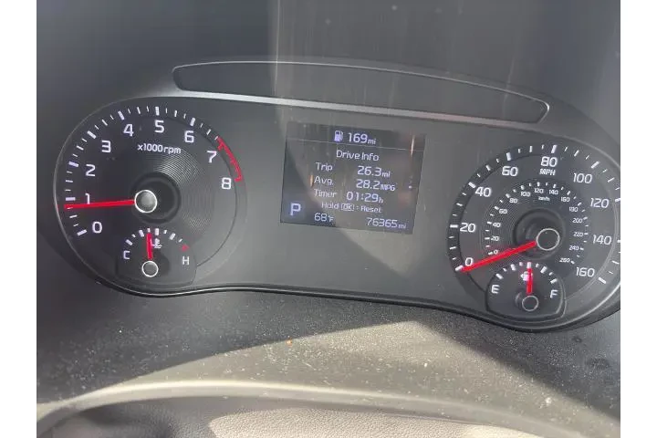 $14250 : Kia Soul 2020 S 4dr Crossove image 4