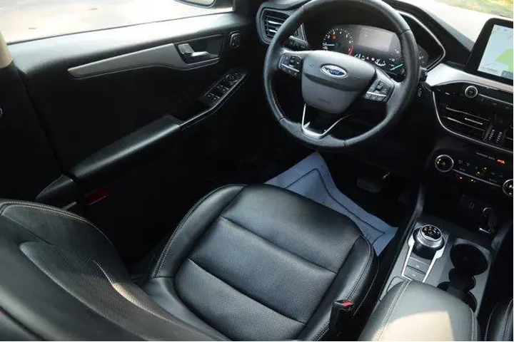 $17500 : Ford Escape 2020 SEL 4dr SUV image 2