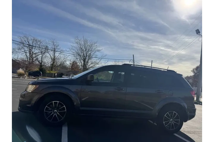 $5999 : 2018 Journey SE image 5