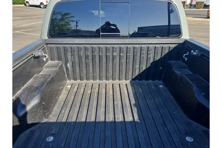 $36000 : Toyota Tacoma 2022 4x4 TRD P image 9