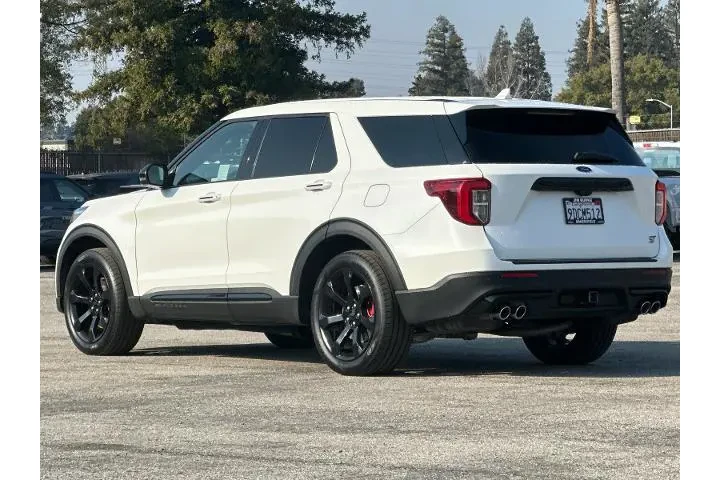 $37945 : Ford Explorer 2022 AWD ST 4d image 5
