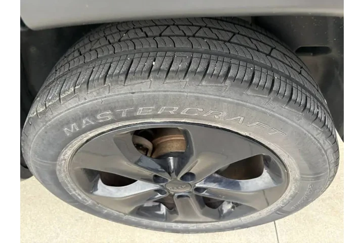 $14990 : 2018 Compass Altitude image 10