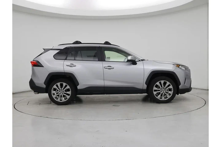 $31998 : Toyota RAV4 2020 AWD Limited image 7