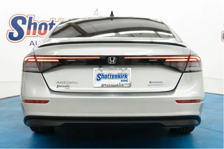 $31816 : Honda Accord Hybrid 2025 Spo image 6