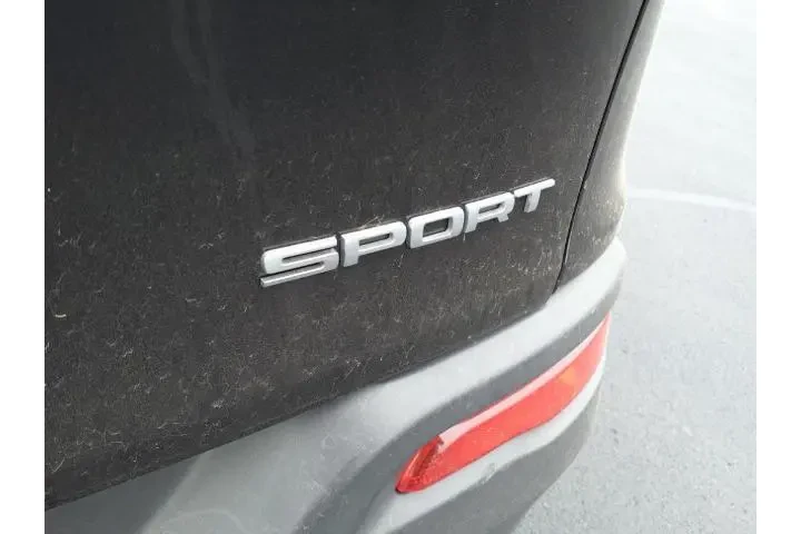 $16500 : Jeep Cherokee 2017 4x4 Sport image 5