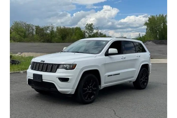 $28966 : Jeep Grand Cherokee 2021 4x4 image 1