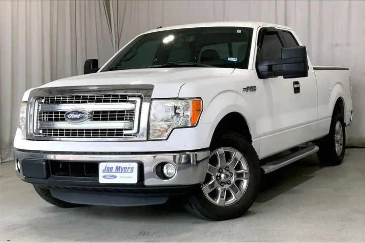 $18891 : Ford F-150 2014 4x2 XLT 4dr image 2