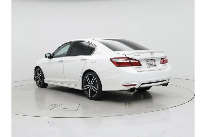 $16998 : Honda Accord 2016 Sport 4dr image 2