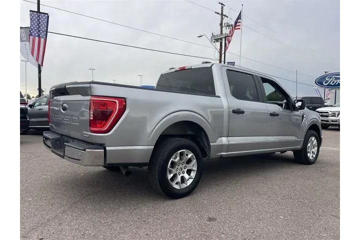 $27900 : Ford F-150 2023 4x2 XLT 4dr image 5