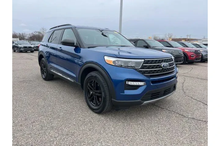$29679 : Ford Explorer 2023 AWD XLT 4 image 3