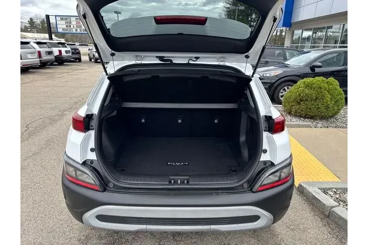 $20490 : Hyundai KONA 2023 AWD SEL 4d image 9