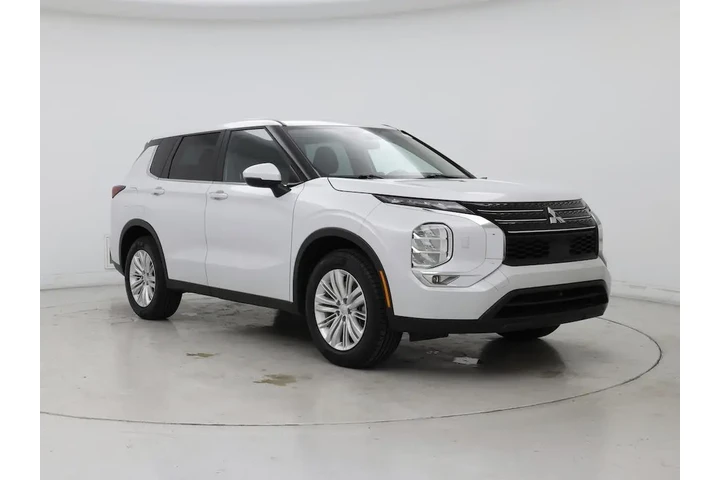 $23998 : Mitsubishi Outlander 2023 AW image 1