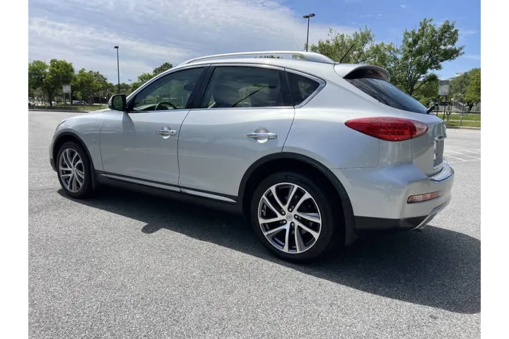 $11500 : 2016 QX50 image 6