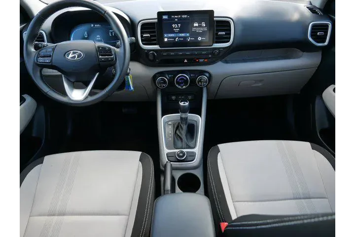 $20000 : Hyundai VENUE 2023 SEL 4dr C image 10