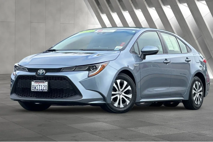 $20000 : Toyota Corolla Hybrid 2021 L image 2