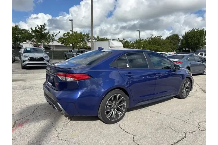 $18988 : Toyota Corolla 2021 image 3