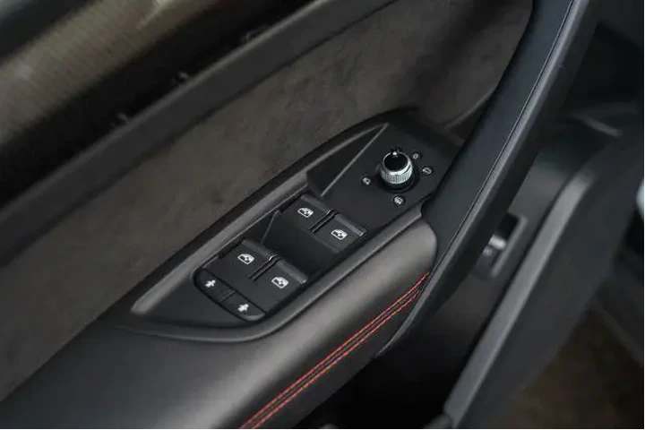 $23999 : Audi SQ5 2019 AWD 3.0T quatt image 10