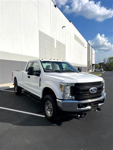 $29995 : 2019 Ford F-350 image 3