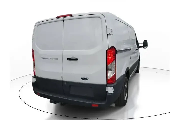 $32191 : Ford Transit 2023 250 3dr LW image 4