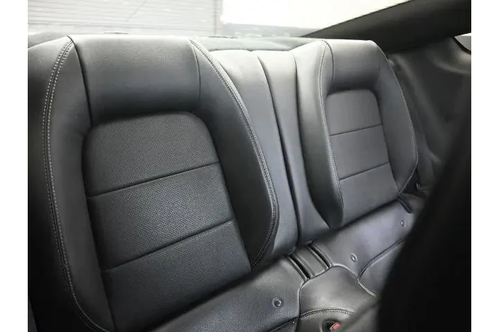 $27853 : Ford Mustang 2017 GT 2dr Fas image 10