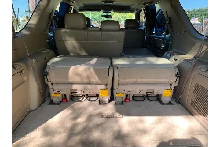 $8995 : 2001 Sequoia Limited image 8