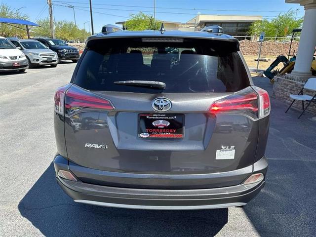 $16500 : Pre-Owned 2017 RAV4 XLE Sport image 5