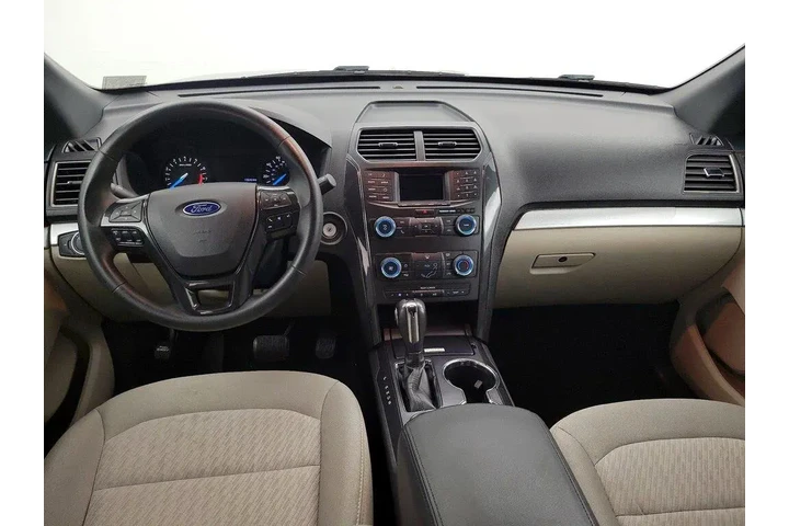 $22998 : Ford Explorer 2019 Base 4dr image 9