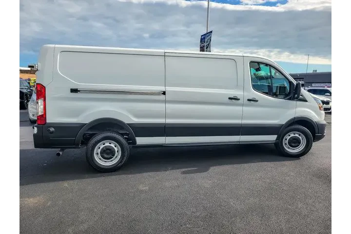 $39880 : Ford Transit 2024 250 3dr LW image 9