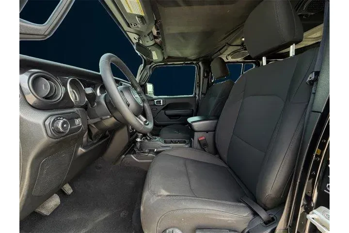 $31757 : Jeep Wrangler 2023 4x4 Sport image 10