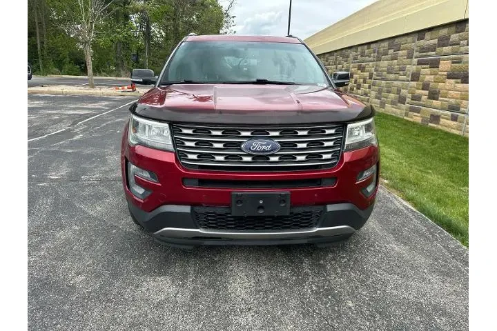 $16220 : Ford Explorer 2017 AWD XLT 4 image 3