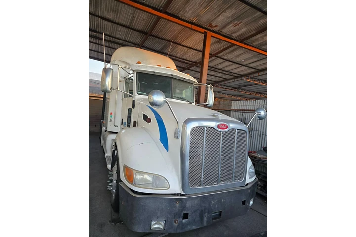 $9000 : Peterbilt 2009 ISX Cummin image 2