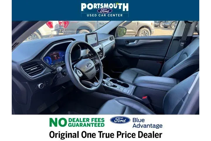 $23995 : Ford Escape 2022 AWD Titaniu image 4