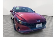 $20295 : Hyundai ELANTRA 2023 SEL 4dr thumbnail