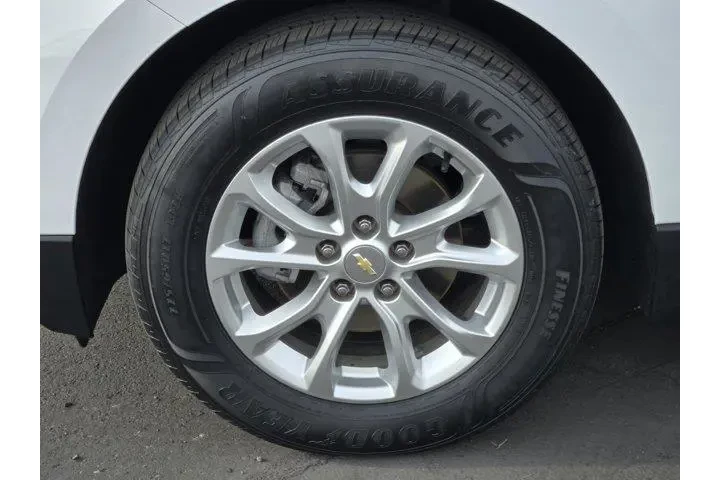 $17292 : Chevrolet Equinox 2020 LS 4d image 9