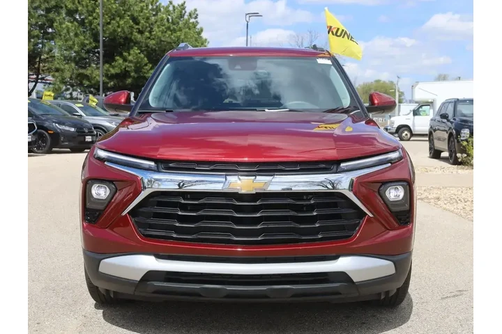 $23577 : Chevrolet Trailblazer 2025 L image 3