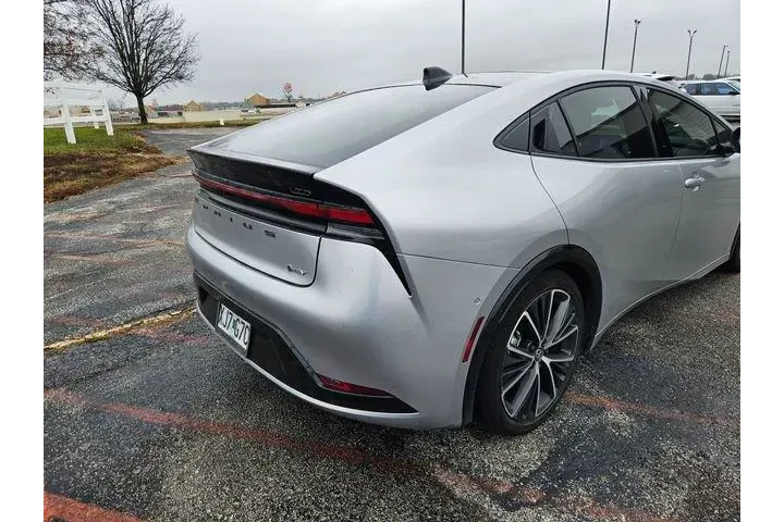 $27500 : Toyota Prius 2023 Limited 4d image 5