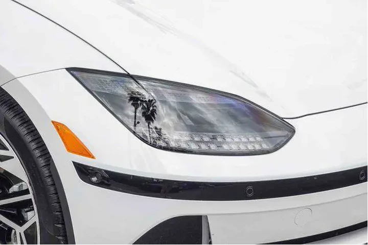 $28500 : Hyundai IONIQ 6 2023 Limited image 9