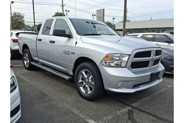 $20499 : Ram 1500 2018 4x4 Express 4d image 3