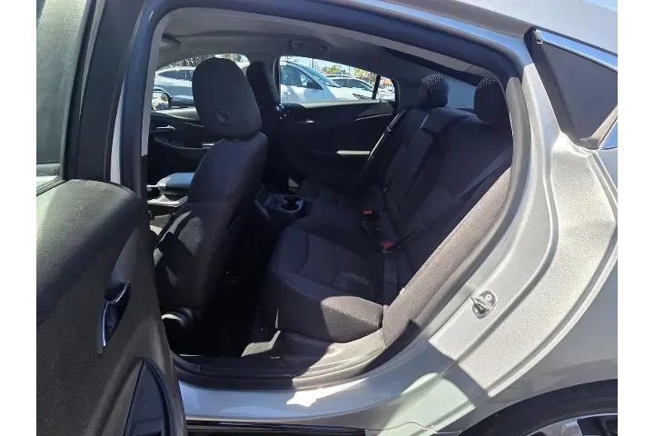 $13950 : Chevrolet Volt 2017 LT 4dr H image 9