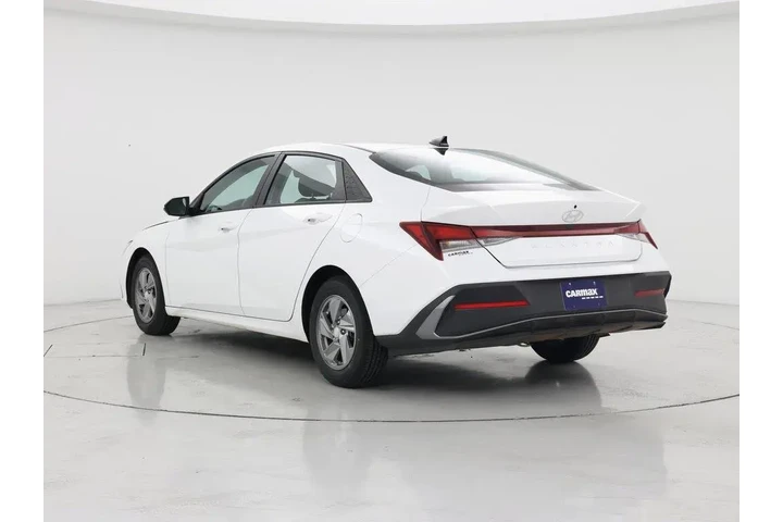 $16998 : Hyundai ELANTRA 2024 SE 4dr image 2
