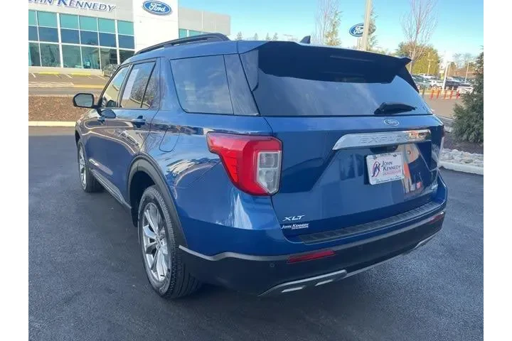 $29925 : Ford Explorer 2022 AWD XLT 4 image 4