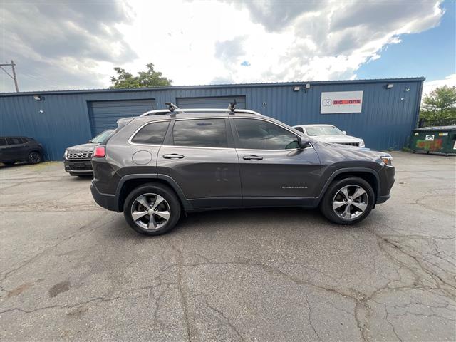 $17888 : 2019 Cherokee Limited, CLEAN image 6